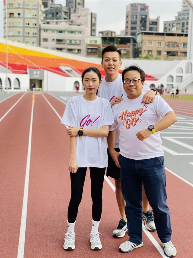 GO SURVEY公布年度消费行为白皮书，疫情让民眾聚焦在「饮食、睡眠、运动」的疫后健康新生活。（图／HAPPY GO提供）  