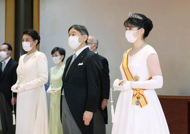 日本政府聘专家小组讨论如何确保稳定的皇位继承人，但女性天皇仍被排除在外。(图／路透社)