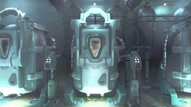 展文莲接受冷冻人的实验，被冰封在零下195度C的液态氮罐中，等待医疗技术纯熟后将进行解冻，重新治疗癌症。（翻摄微博）