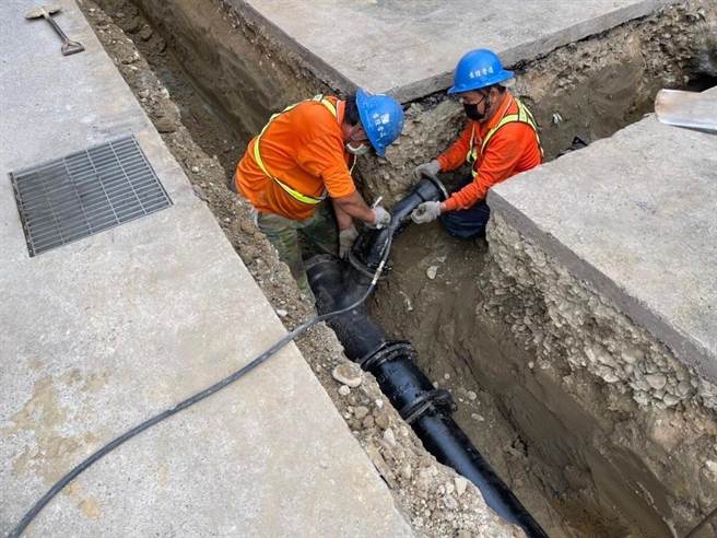 台中市府建设局配合公投，道路从12月13日-19日实施禁挖。（台中市府提供／卢金足台中传真）