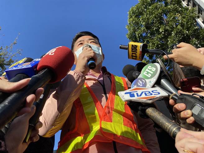 顏宽恒7日强调对不实指控会强力捍卫清白，不要将污蔑、抹黑、造谣，无端指控强加在他身上。（卢金足摄）