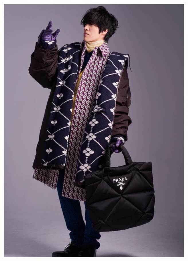 盧廣仲為PRADA華服摘下眼鏡，展現不同以往的衣著風格，不僅更加時尚，且樂在其中，讓人不禁驚呼：「這真的是盧廣仲嗎？」。（JOJ PHOTO攝）