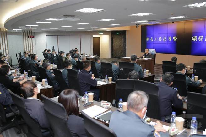 国防部长邱国正主持国军年度工作会议，强调「处处皆战场、时时都训练」。军闻社提供