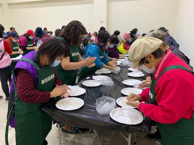 农委会农粮署北区分署行销推广国产米谷杂粮。图／农粮署北区分署提供