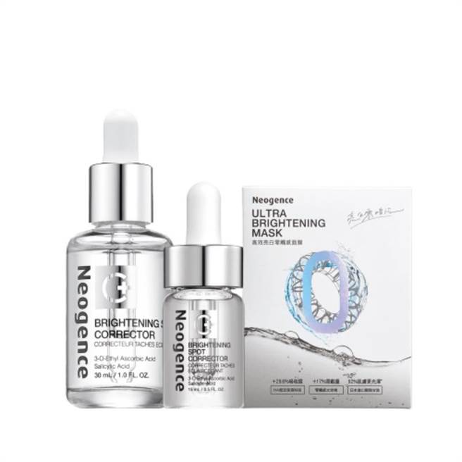 虾皮购物「12.12狂欢生日庆」在12日当天凌晨0时起开抢霓净思极透光亮白淡斑精华超值组，原价2549元，疯抢价100元。（虾皮购物提供）