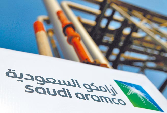 沙国国营石油公司Aramco调涨销往亚洲和美国市场的所有原油等级官方售价，最高将比前一个月调高80美分。图／路透