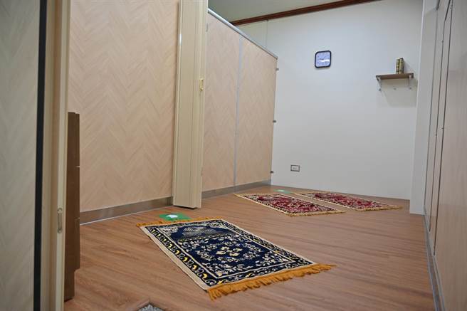 祈祷室内部简洁明亮，设备齐全。（彰基提供／吴敏菁彰化传真）