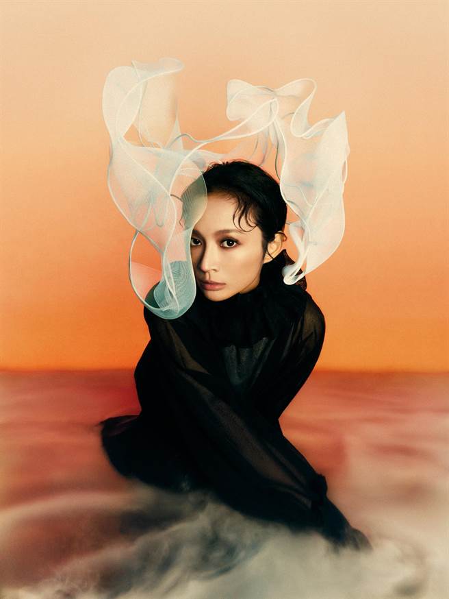 Faye詹雯婷第二張專輯即將發行。（亞神音樂提供）