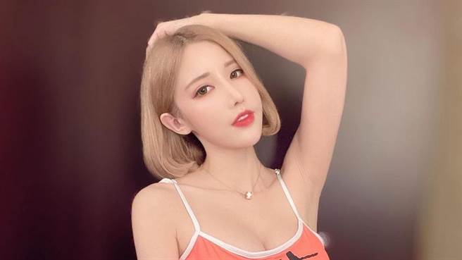 啦啦队成员兼性感DJ Cyndi近日在IG上晒出泳装辣照，令网友大喷鼻血。（图／IG@djcynditw）