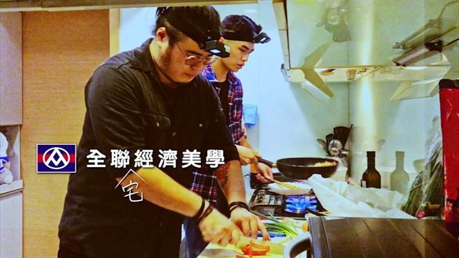 第22届金手指奖由全联实业股份有限公司获奖，图为全联宅经济美学。(图／时报奬执委会提供)