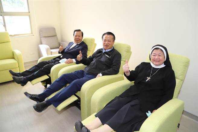 中华圣母基金透过7-11「把爱找回来」公益零钱捐、各界捐款和县府 200万元补助，投入800万打造六脚专属的老大人乐活基地。（吕妍庭摄）