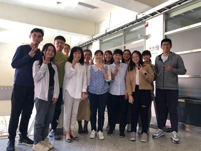 成大团队获得国际竞赛iGEM荣获金牌。(成大提供／曹婷婷台南传真)