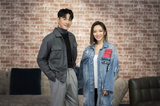 張立昂、閻奕格擔任「尋找野蠻女友」全民大海選評審並出席冠軍頒獎典禮。（群星瑞智、浪LIVE提供）