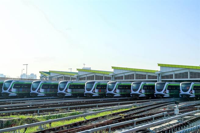 台中市因為捷運綠線上路，帶動軌道經濟。（盧金足攝）