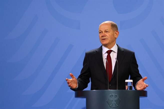 萧兹正式接任德国总理。（图／路透社）