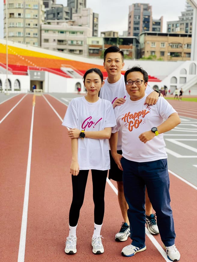 HAPPY GO，GO SURVEY公布年度消费行为白皮书，疫情让民眾聚焦在「饮食、睡眠、运动」的疫后健康新生活。图／HAPPY GO提供