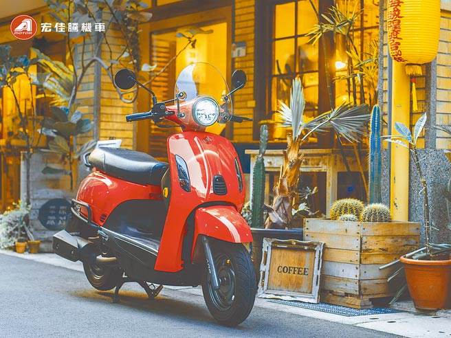 消費者凡持紙本振興五倍券購買宏佳騰油車任一車款（見圖），除了可獲得該車款「五次免費基礎保養」。（為Dory125 ABS，宏佳騰提供）