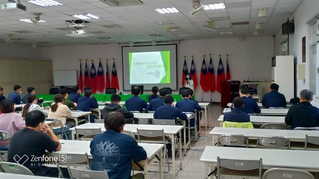 台中市政府警察局第六分局為加強相關案件偵處，特別舉辦「性侵害案件司法流程暨司法訊問技巧」講座，展現守護婦幼安全的決心。（民眾提供／盧金足台中傳真）