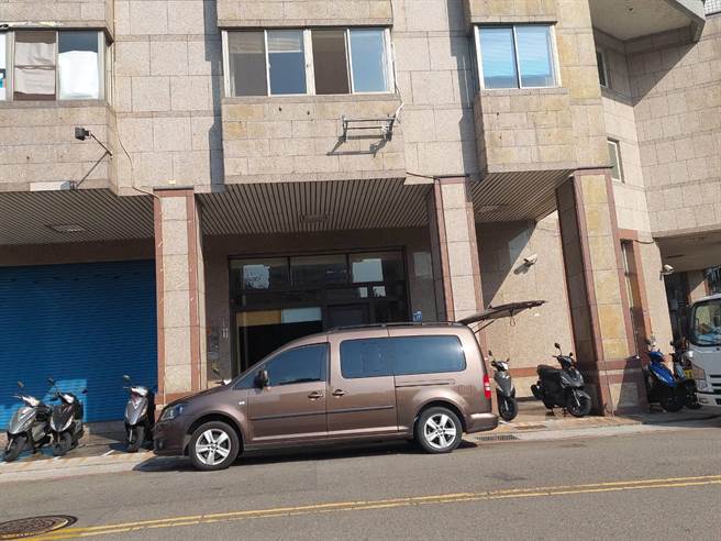 该长照中心位在南区某栋大楼内，9日拒绝媒体进入拍摄。（张妍溱摄）