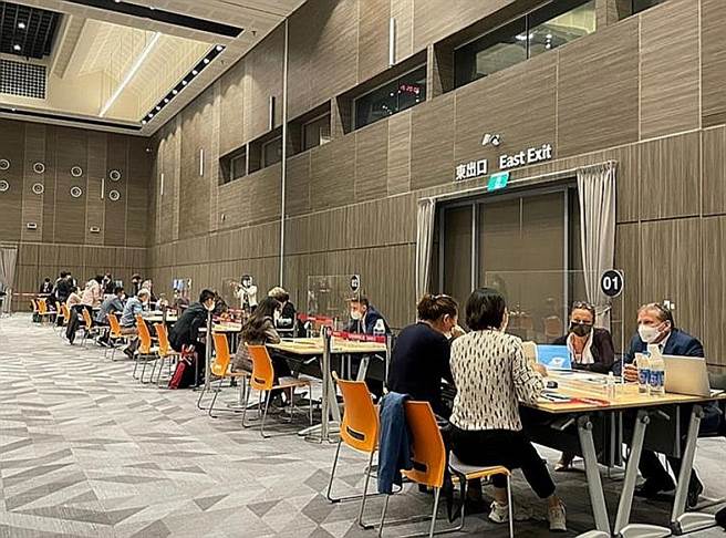 外貿協會於本月6日至7日舉行臺斯(洛伐克)商機媒合會，為61家台商與19家斯洛伐克商進行破百場洽談。(經濟部提供)