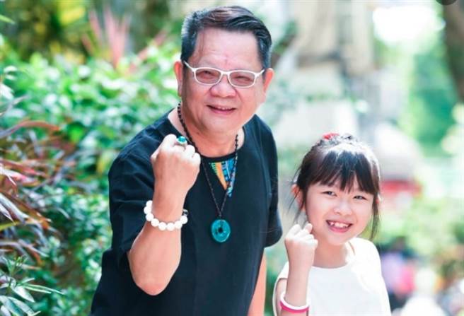 郑进一决定亲自监制《家后》电影版。（图／脸书@郑进一）