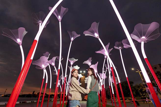 巨人的梦幻花园。（高巿府文化局提供）