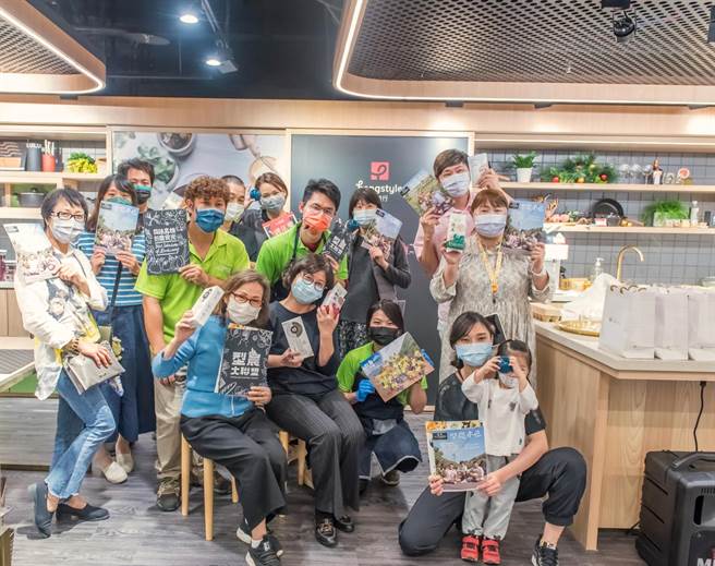 高雄市政府农业局跨业合作，粉丝互通，开创高雄食农产业新价值。（高雄市政府农业局提供／林雅惠传真）