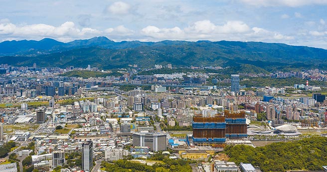 以北流为地标向信义计画区延伸、同步接壤内科，享受信义与内科企业外溢效应的「南港西轴线」，将在未来几年内迸发5倍台北101的商业开发量能。图／业者提供