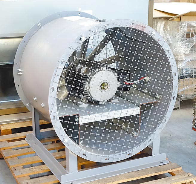 速克立直流无刷马达应用在大型商用空调。图／黄俊荣