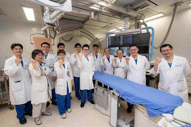 嘉义长庚医院于2017年2月成立心臟衰竭中心，整合心臟内科、心臟外科、营养师、卫教师等多团队联合照护。(图/照护线上提供)