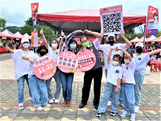 今年参加十大伴手礼竞赛的前百大商品，不少第一次参赛的店家来势汹汹。（台中市府提供／卢金足台中传真）