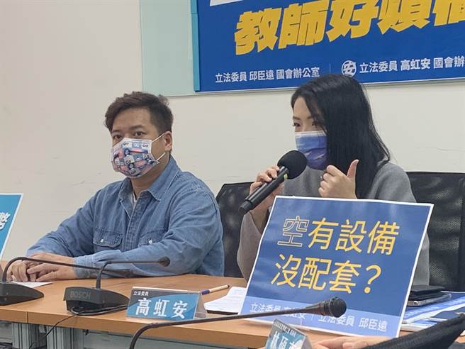 尼加拉瓜今宣布與中華民國斷交，成為蔡政府5年多來斷交的第8個邦交國，民眾黨立委高虹安擔憂，若邦交國持續斷交，外交部長吳釗燮恐成為最後一任外交部長。（林縉明攝）