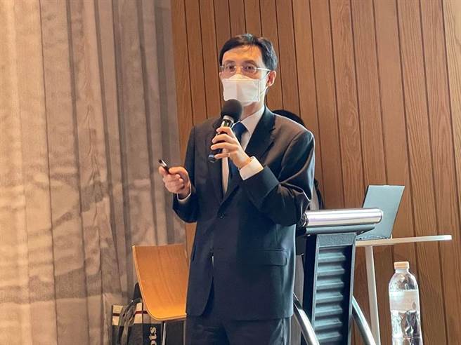 中信投顾10日举办史上首次投资展望会，中信投顾总经理陈豊丰率投资团队点出台美投资亮点。（图／魏乔怡）