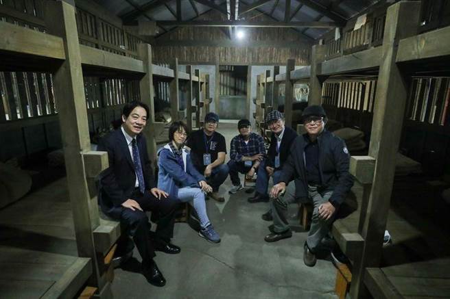 人權日  賴清德赴《流⿇溝⼗五號》拍攝現場探班。摘自賴清德臉書