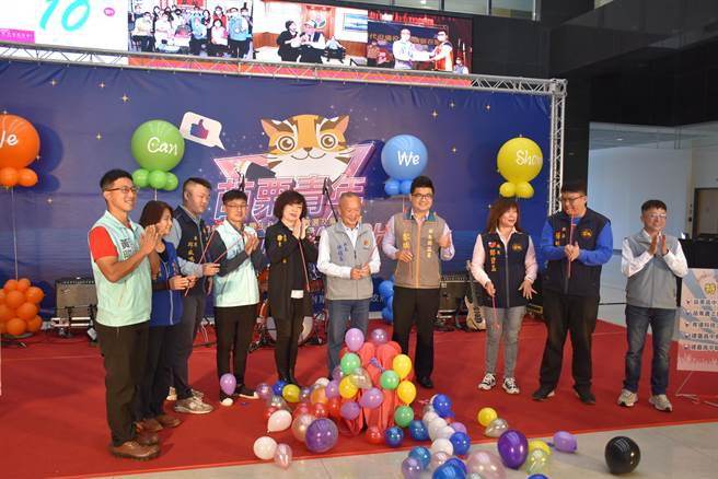 苗栗县政府选技12支学生才艺队伍，将安排在县内多项活动中演出。（谢明俊摄）