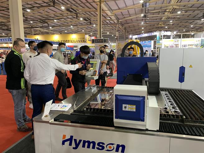 2021台中自动化机械暨智慧制造展10日开幕，吸引许多业者观展，了解产业最新动向。（林欣仪摄）