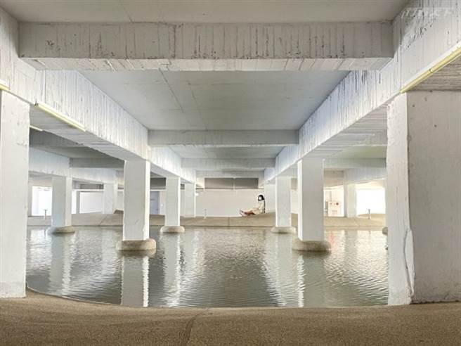 河乐广场已成为年轻人最新最潮去处。
(图/行遍天下)