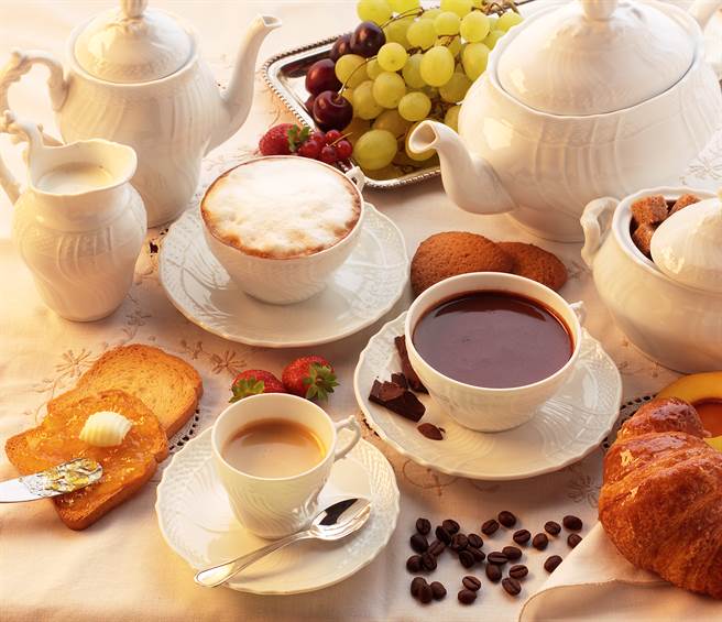 豆浆、奶茶都输了 早餐饮料「钙」最多是它。(示意图/Shutterstock)