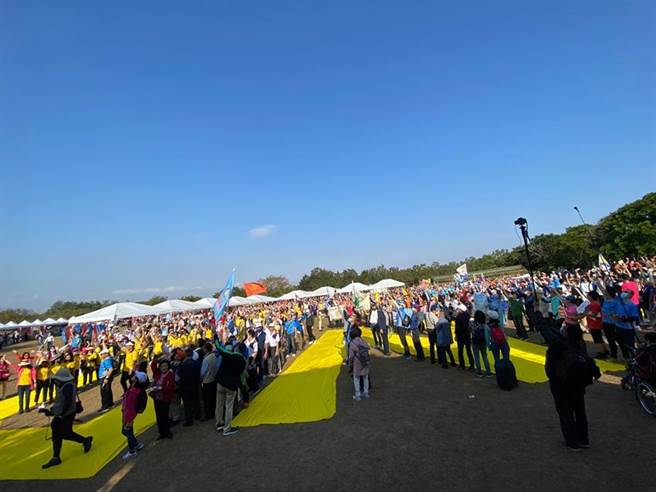 （國際扶輪3461地區扶輪日宣誓根除小兒麻痺「End Polio Now」、打擊毒品的決心。圖/曾麗芳）
