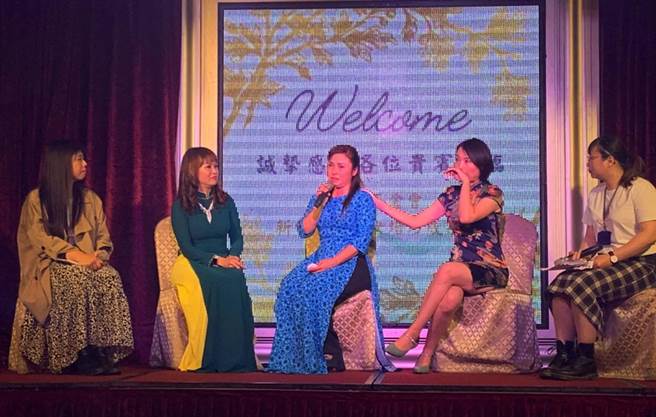 新住民姐妹分享感人的生命故事。（台中市政府提供／陳世宗台中傳真）