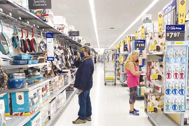 美国11月汽车、租金和家具等物价皆上涨，通膨已连续六个月超过5％。图／美联社