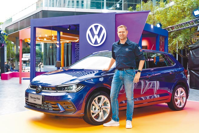 台湾福斯汽车总裁马康睿亲自发表新一代Polo。（台湾福斯提供）