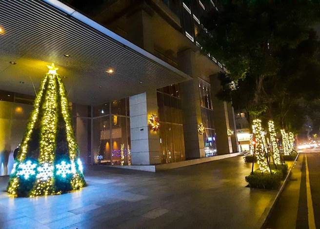 建设局长陈大田欢迎民眾、社区、企业、商家及各机关团体提出申请，共同打造台中耀眼街景。（台中市政府提供／陈世宗台中传真）