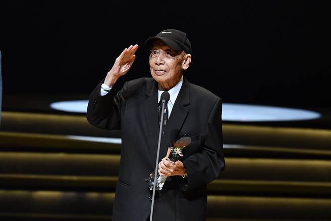 第31屆傳藝金曲獎出版類特別獎得主曾仲影於11日晚間因病辭世，享嵩壽100歲。（文化部提供）