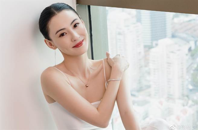 张柏芝今年初復出上节目，传闻光是前半年就赚进2亿。（图／翻摄自张柏芝微博）