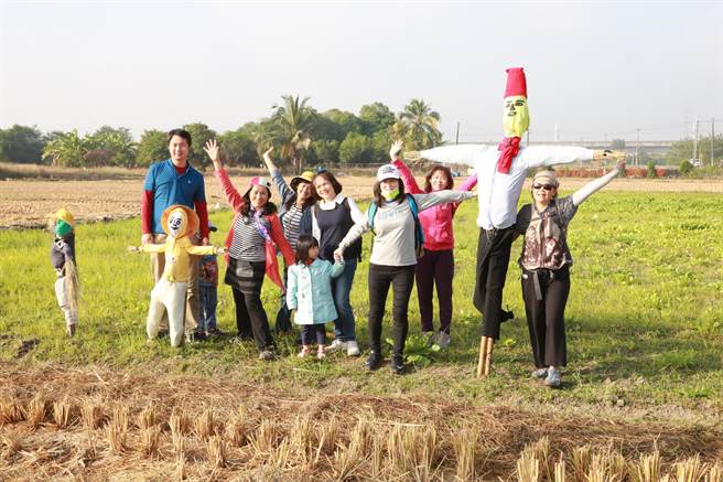 台南市政府与无米乐稻米促进会合作举办的「田间玩很大」活动， 12日在后壁粨面宋江公园登场。（台南市政府提供／张毓翎台南传真）
