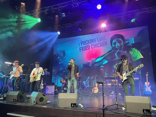 四分卫今在台北三创举办新歌首唱会。（阔思音乐提供）