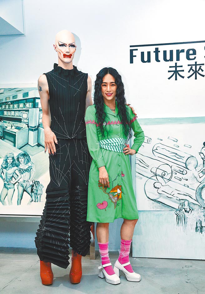 Popcorn（左）、吳可熙昨出席新片開鏡記者會。（羅永銘攝）