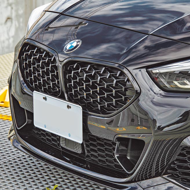 M款空力套件。（陈大任摄）