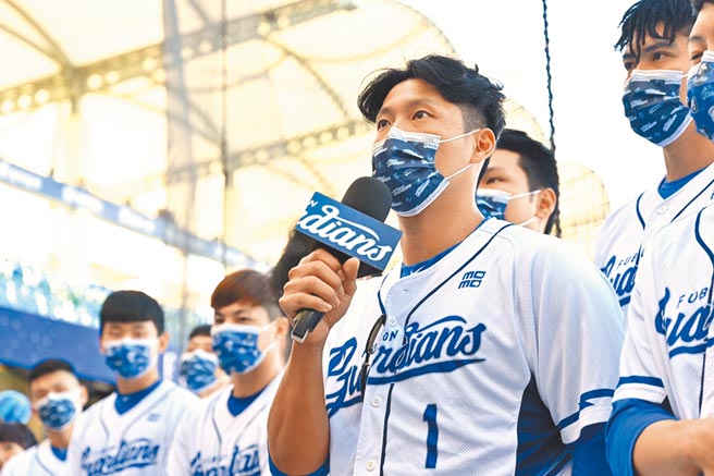 富邦悍将队长林哲瑄谈球队的问题时，给出一针见血的答案。（富邦悍将提供）